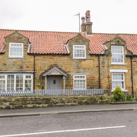 11A High Street Villa Scarborough Exterior photo